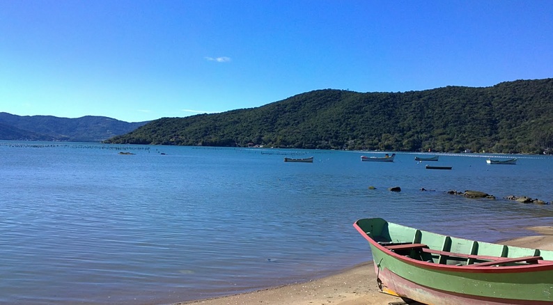 Enseada do Brito - 15km